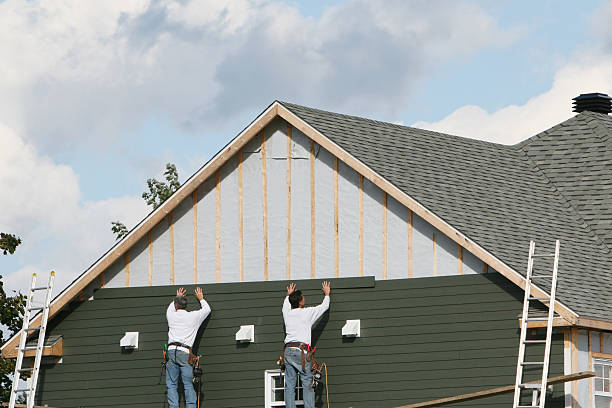 Professional Siding technician working in Conway, PA